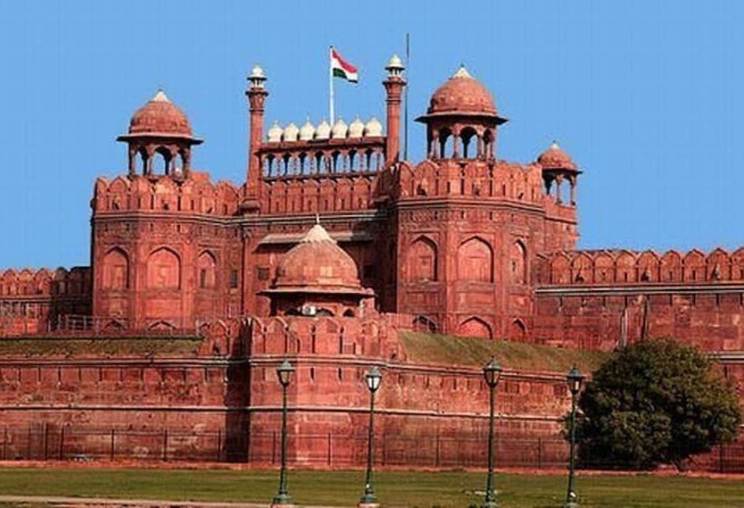 Goldfinch Hotel Delhi Ncr