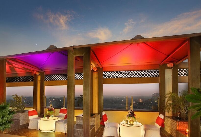 Goldfinch Hotel Delhi Ncr