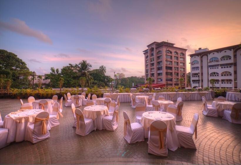 Goldfinch Hotel Mangalore