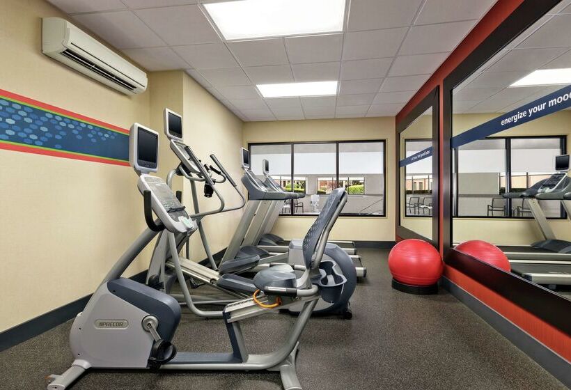 فندق Hampton Inn & Suites Frederick Fort Detrick