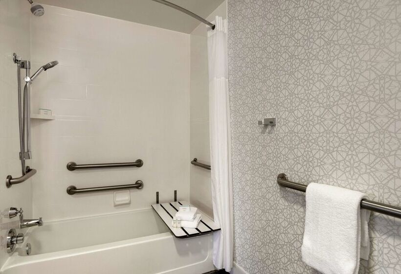 فندق Hampton Inn & Suites Frederick Fort Detrick