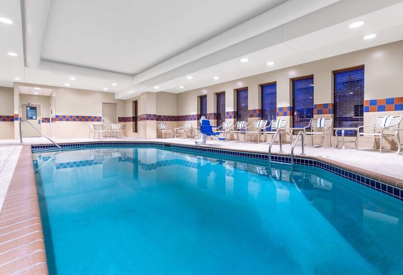 ホテル Hampton Inn Suites Minneapolis St Paul Arpt Mall Of America