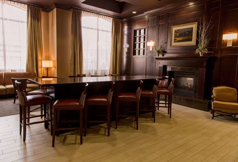 בית מלון כפרי Hampton Inn & Suites Albany Downtown