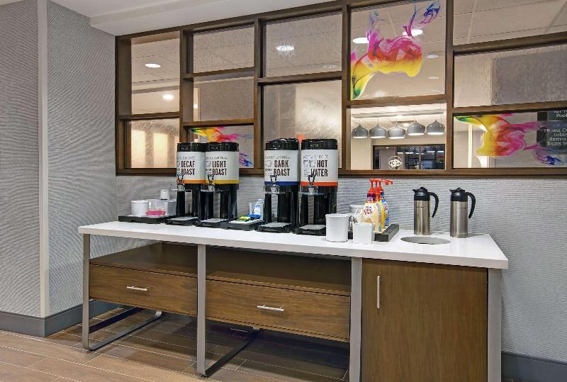 فندق Hampton Inn Westfield