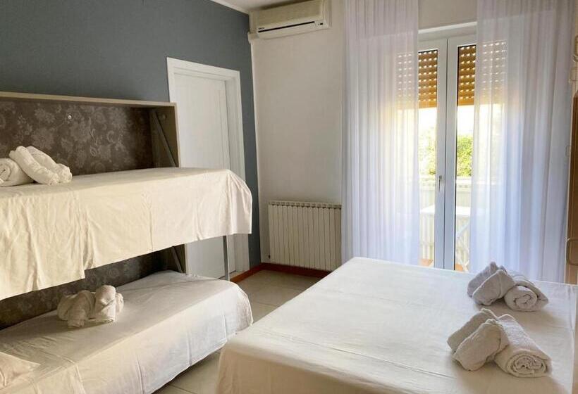 בית מלון כפרי Hc Resort Lignano