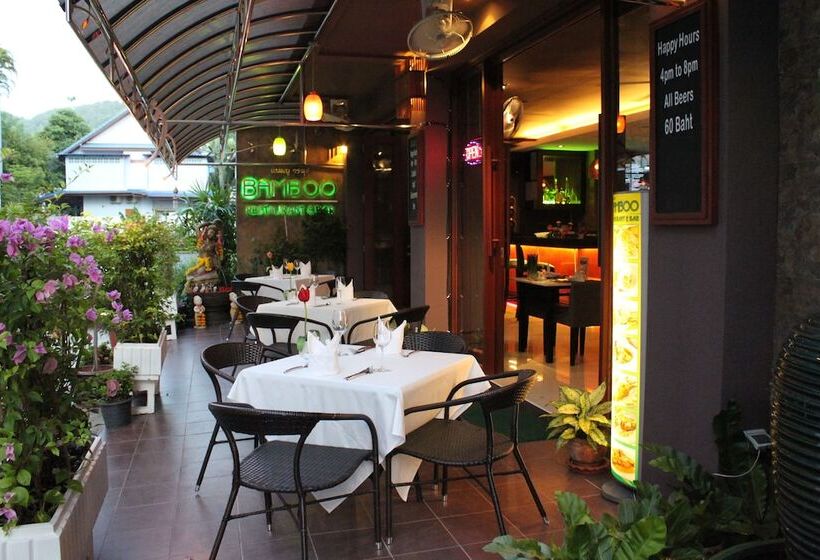 בית מלון כפרי Hemingway S