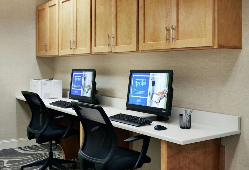 בית מלון כפרי Hilton Garden Inn Allentown West