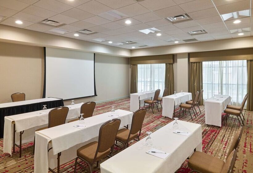 ホテル Hilton Garden Inn Bloomington