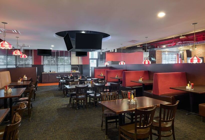 ホテル Hilton Garden Inn Bloomington