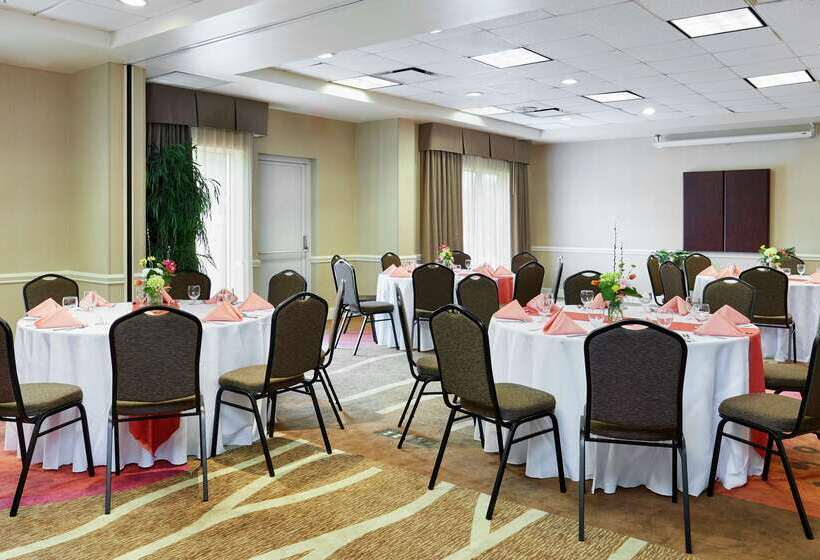 酒店 Hilton Garden Inn Charlotte North