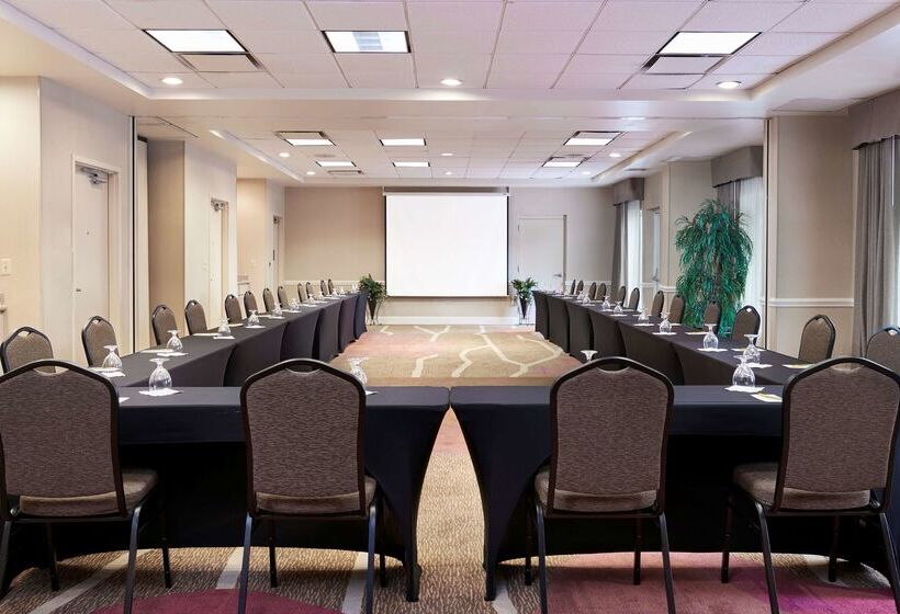 酒店 Hilton Garden Inn Charlotte North