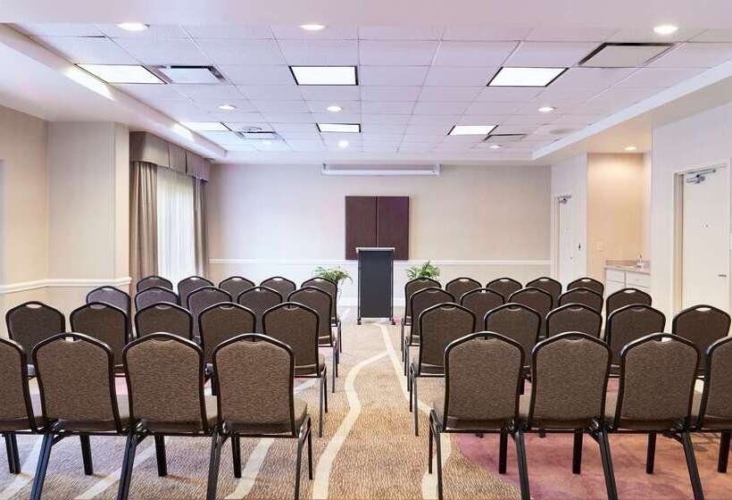 酒店 Hilton Garden Inn Charlotte North