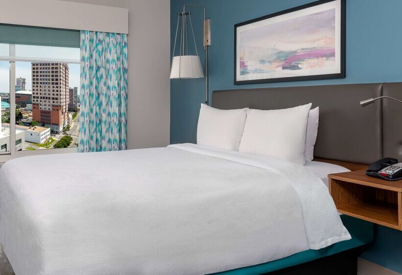 酒店 Hilton Garden Inn Charlotte Uptown