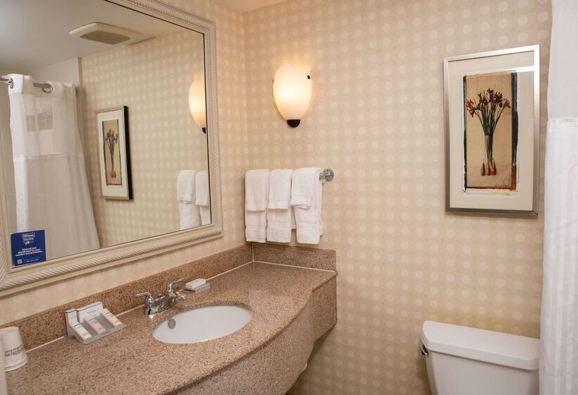 فندق Hilton Garden Inn Erie