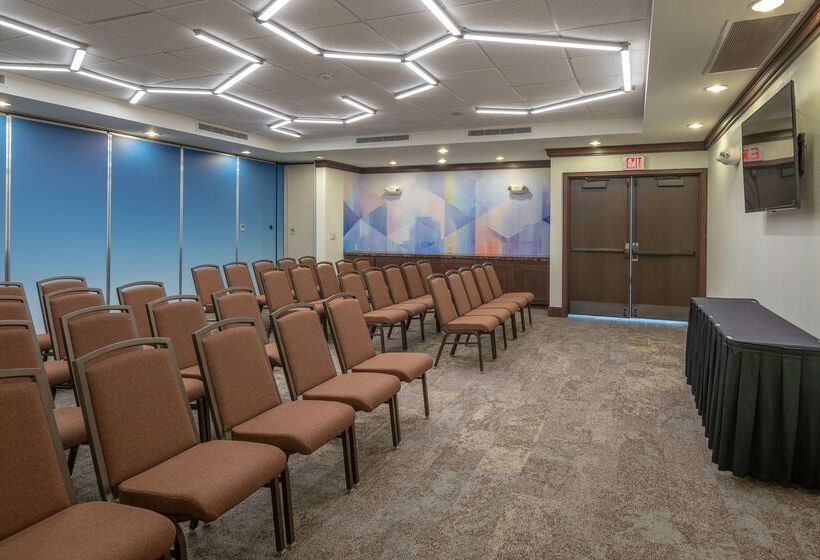 בית מלון כפרי Hilton Garden Inn Granbury