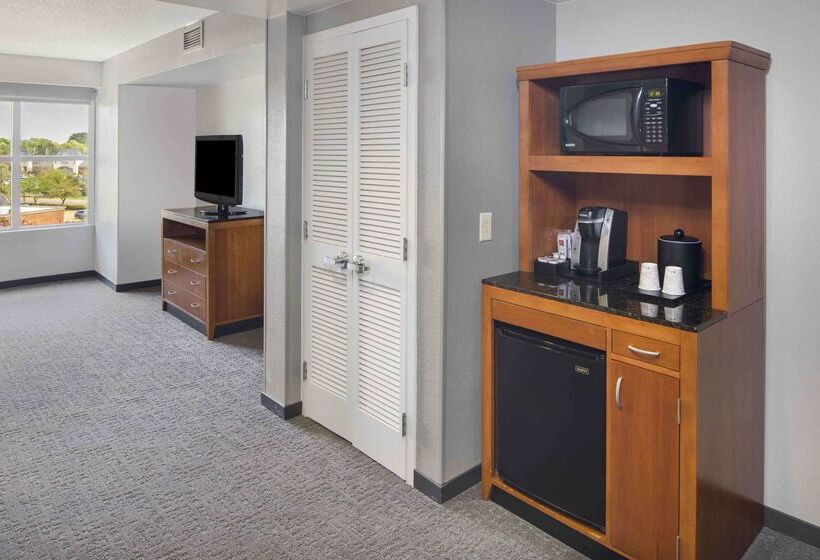 فندق Hilton Garden Inn Jackson/madison