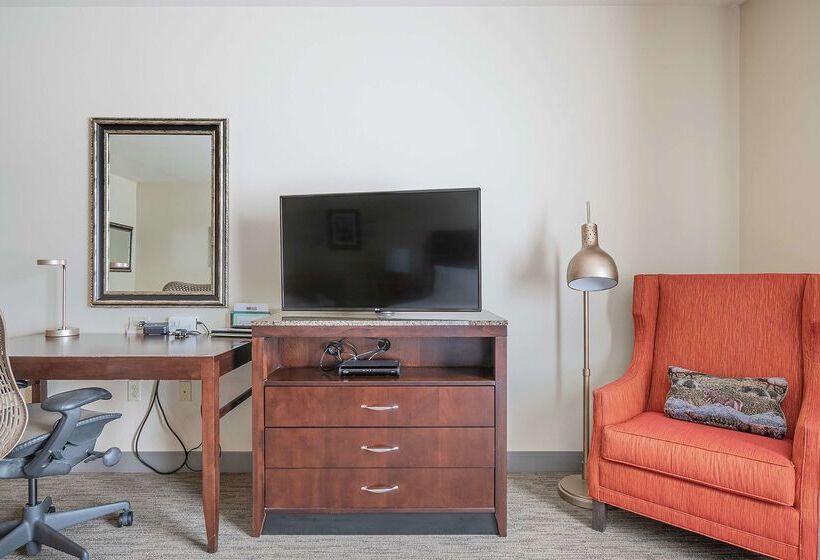 בית מלון כפרי Hilton Garden Inn Kalispell