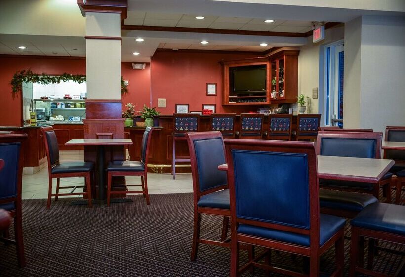 هتل Hilton Garden Inn Lexington Georgetown