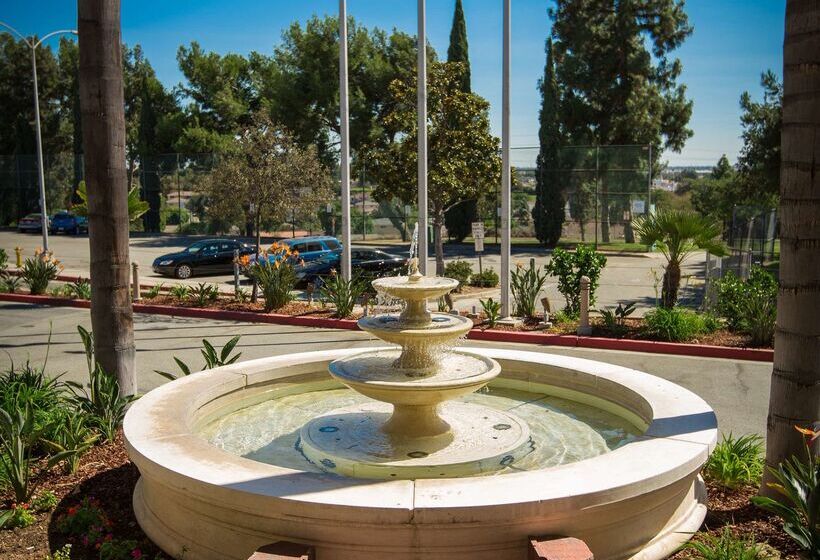 בית מלון כפרי Hilton Garden Inn Los Angeles Montebello