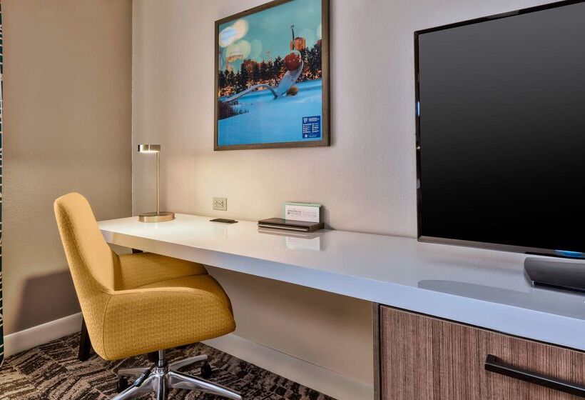 فندق Hilton Garden Inn Minneapolis   Maple Grove
