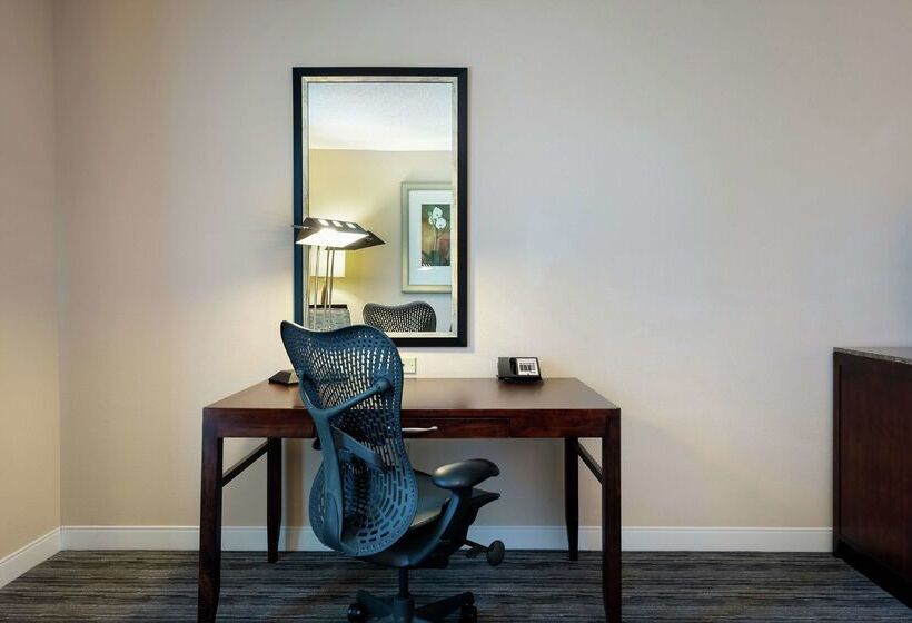 هتل Hilton Garden Inn Mobile West I 65/airport Blvd