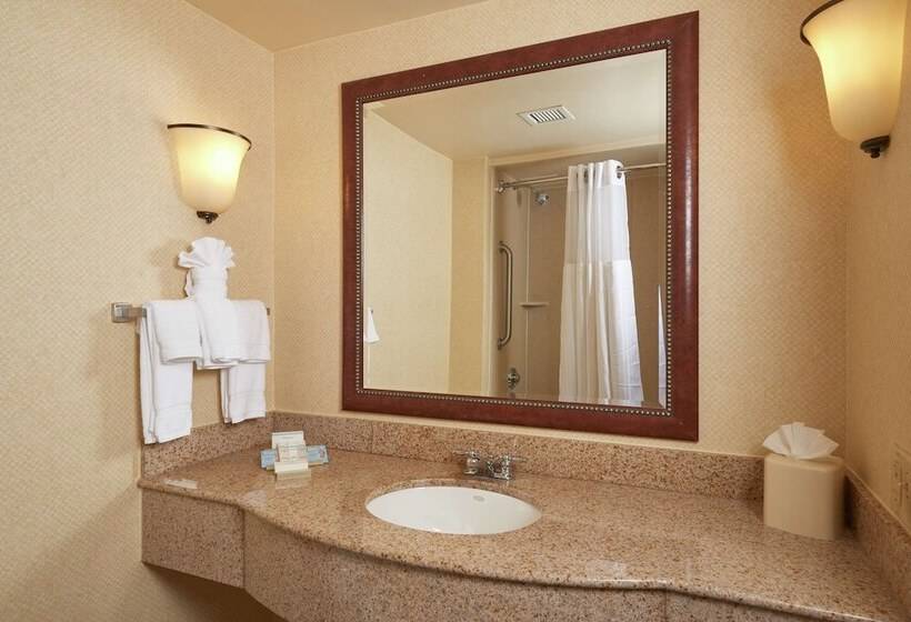 호텔 Hilton Garden Inn Newport News