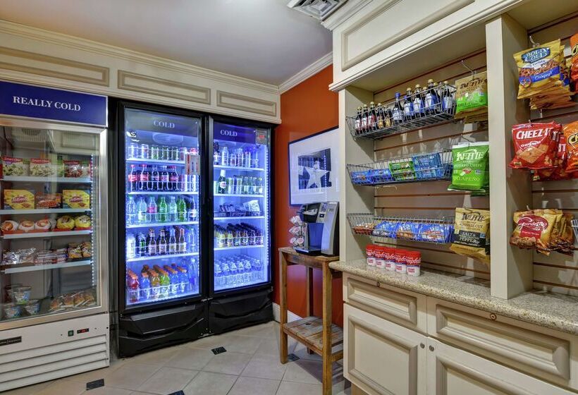 فندق Hilton Garden Inn Oshkosh