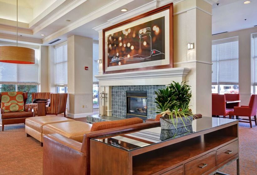 فندق Hilton Garden Inn Oshkosh