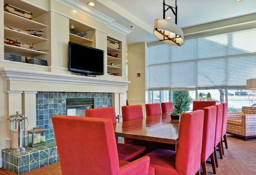 فندق Hilton Garden Inn Oshkosh