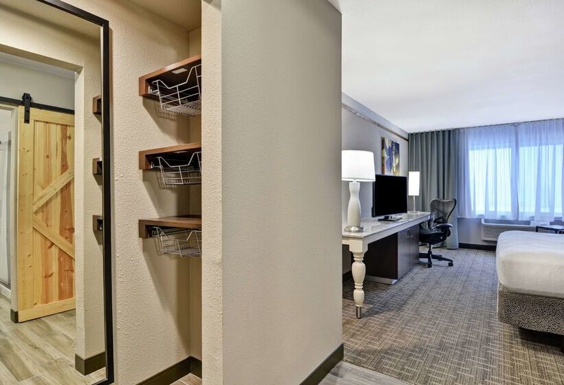 فندق Hilton Garden Inn Oshkosh