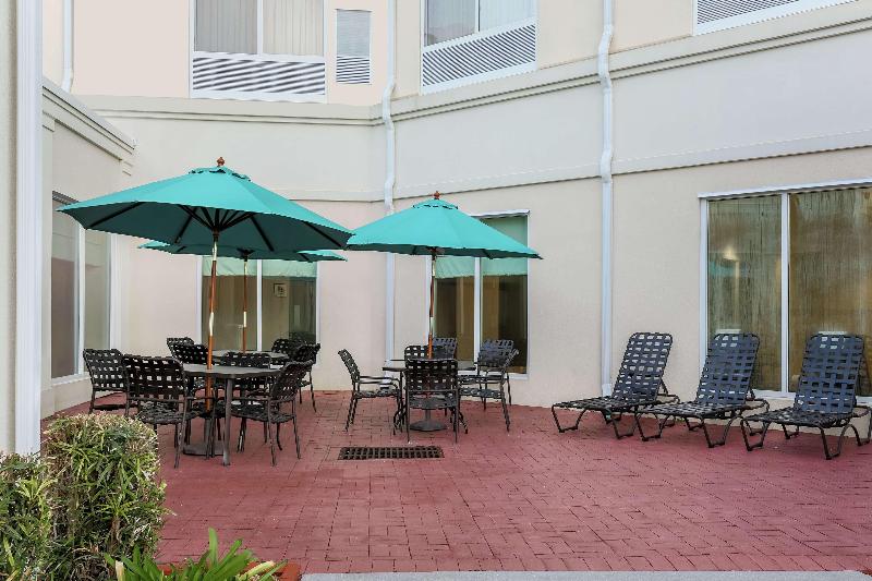 Отель Hilton Garden Inn Roanoke Rapids