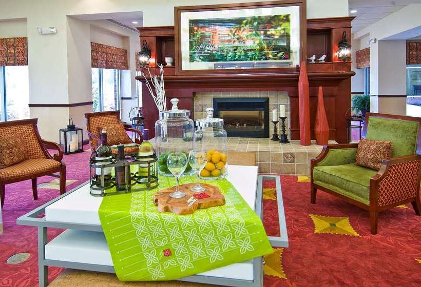 فندق Hilton Garden Inn Starkville