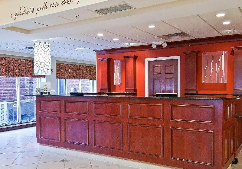فندق Hilton Garden Inn Starkville