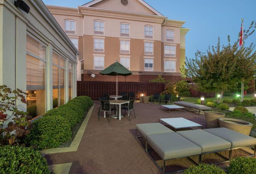 فندق Hilton Garden Inn Tupelo