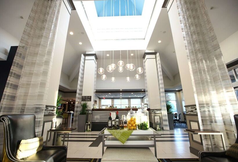 ホテル Hilton Garden Inn Westbury