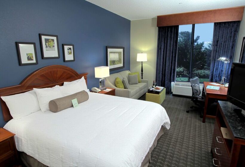 ホテル Hilton Garden Inn Westbury