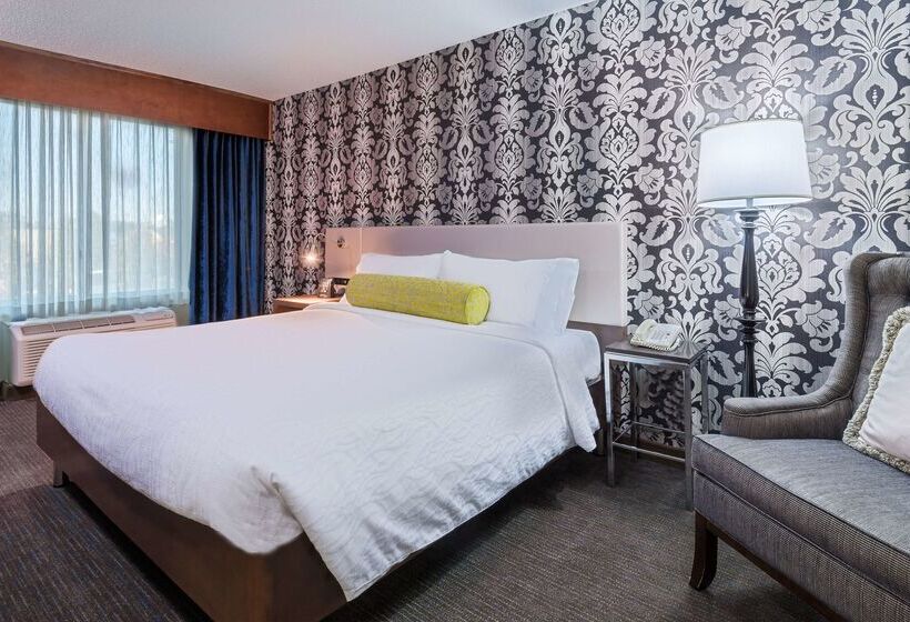 ホテル Hilton Garden Inn Westbury