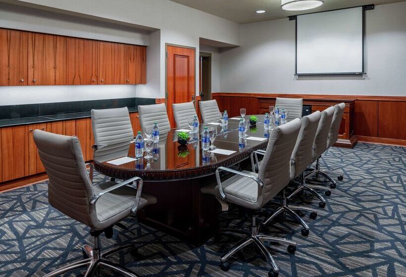 هتل Hilton Shreveport