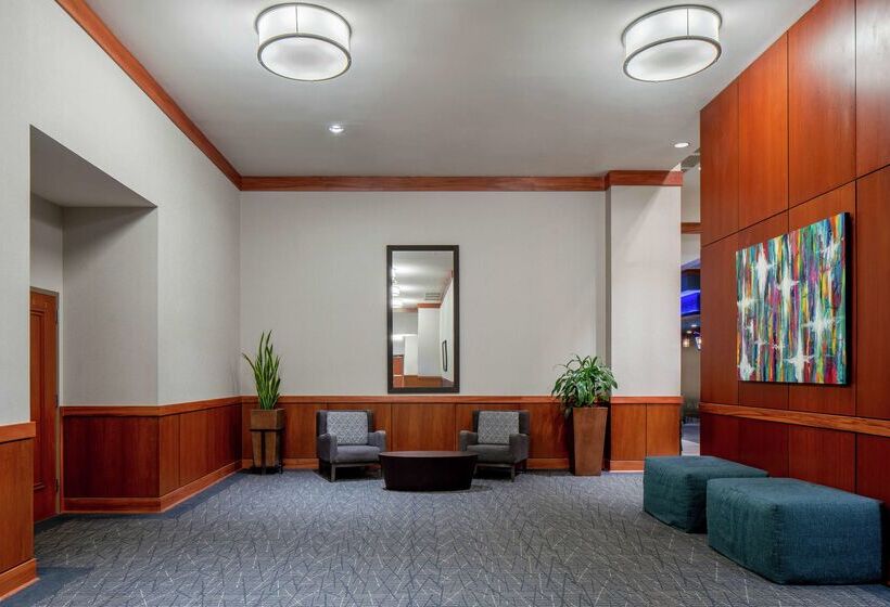 هتل Hilton Shreveport