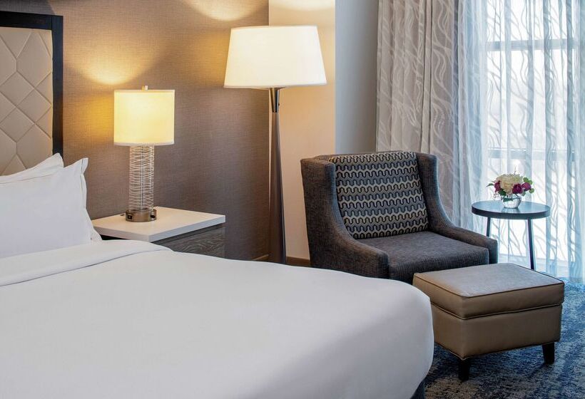 هتل Hilton Shreveport