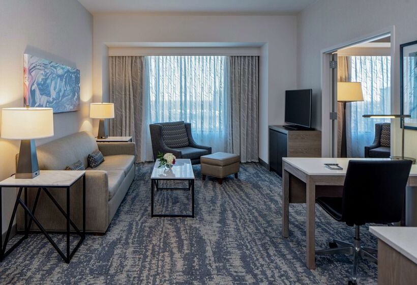 هتل Hilton Shreveport