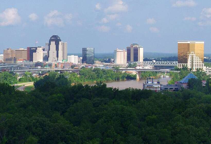 هتل Hilton Shreveport