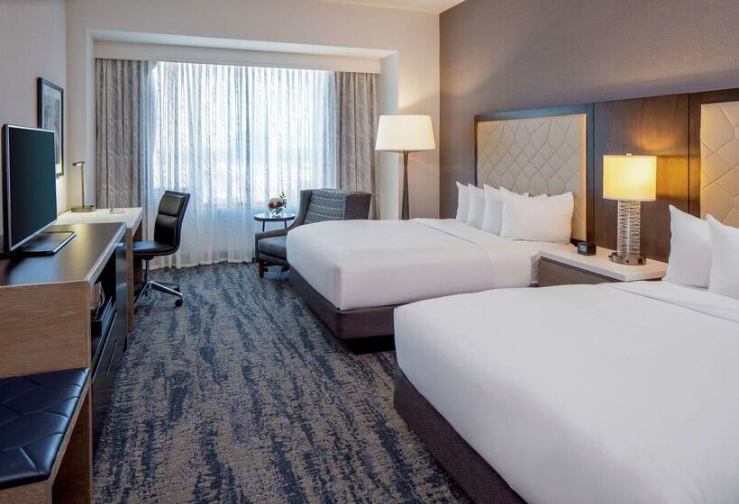 هتل Hilton Shreveport