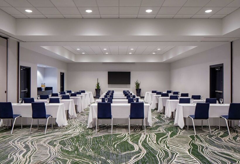 هتل Hilton Shreveport