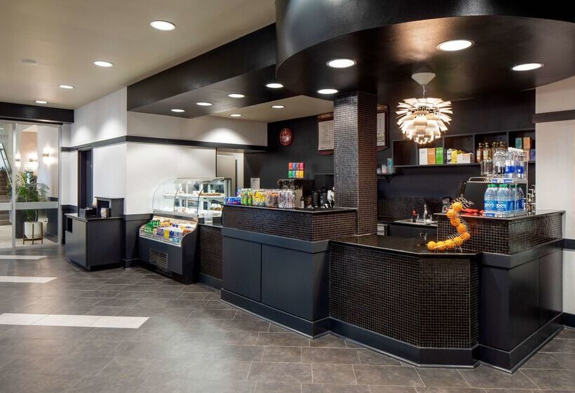 هتل Hilton Shreveport