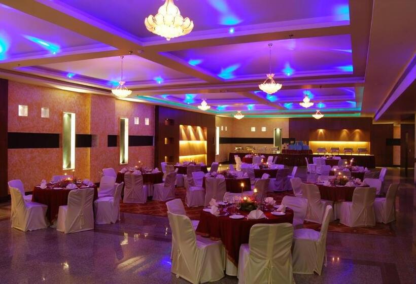 ホテル Hk Clarks Innamritsar