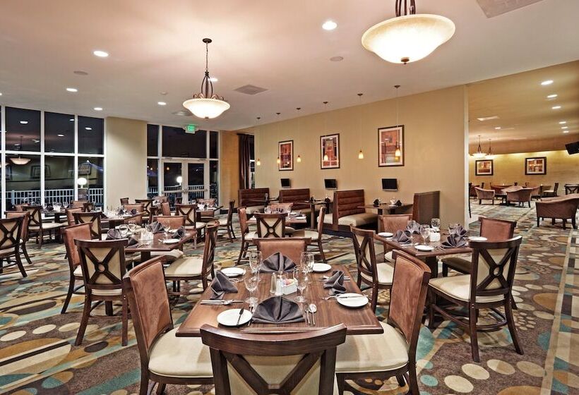 Holiday Inn Hotel & Suites Beaufort At Highway 21, An Ihg