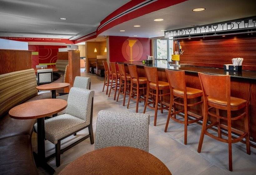 Holiday Inn Hotel & Suites Beckley, An Ihg