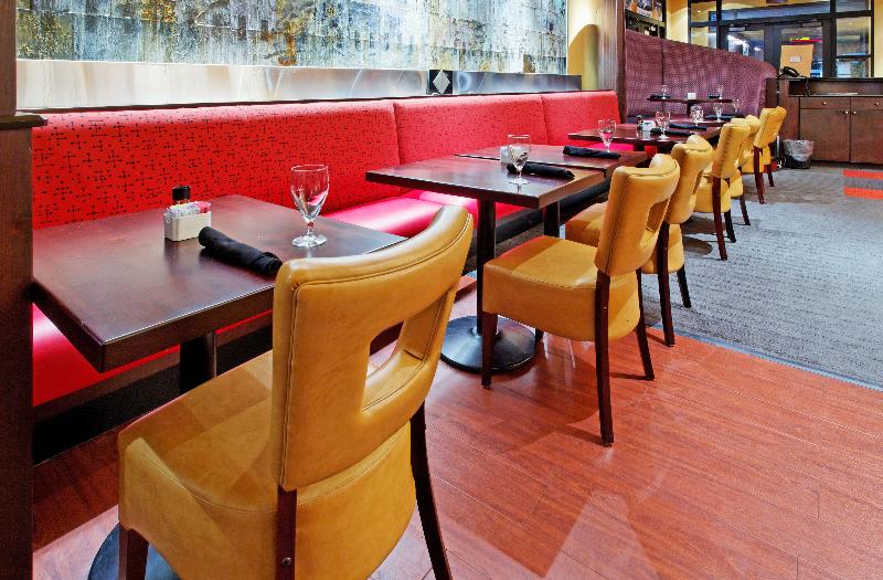 فندق Holiday Inn Arlington Northeast, An Ihg