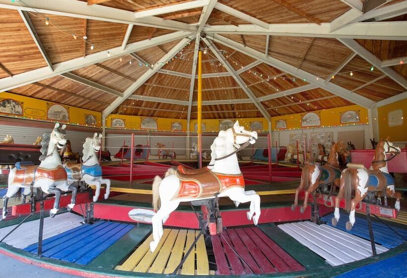 فندق Abilene Inn & Suites